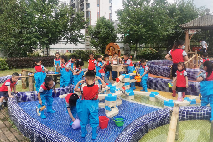 幼兒園沙水玩具讓幼兒玩出創(chuàng)意、玩出價值